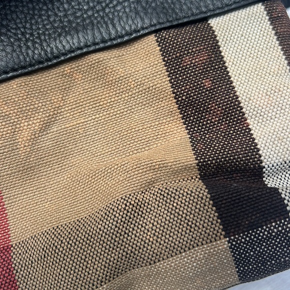 Burrberry Small Farley' Canvas Check & Leather Clutch Bag.❤️ - Picture 5 of 16
